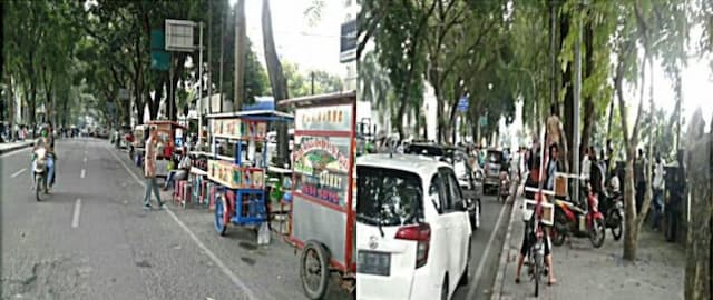 demo_tolak_uu_ciptakerja_jadi_berkah_bagi_para_pedagang