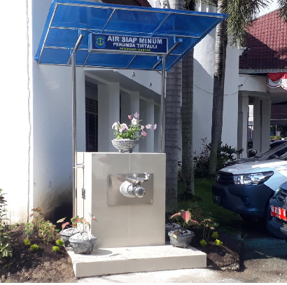 depot_air_siap_minum_ditempatkan_di_kantor_wali_kota_siantar_ini_alasannya