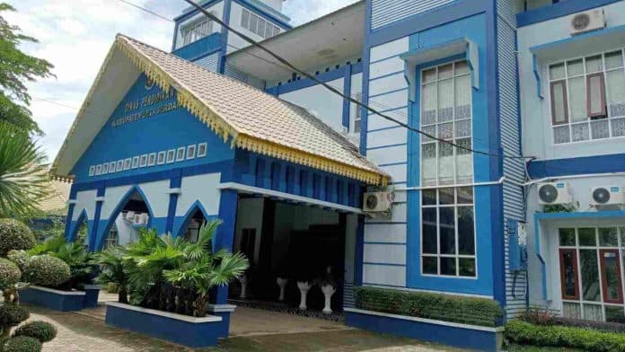 dewan_pendidikan_apresiasi_kasubbag_umum_disdik_deli_serdang