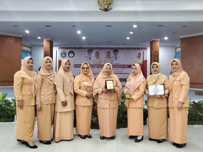 dharma_wanita_persatuan_asahan_raih_juara_i_e_reporting_tingkat_sumut