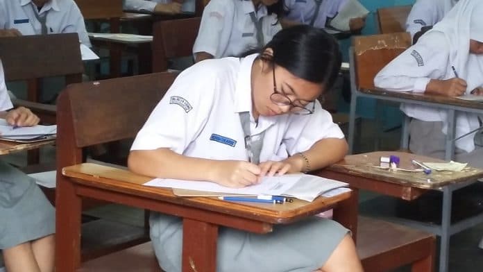 di_tengah_mewabahnya_virus_korona_ujian_nasional_smk_tetap_berjalan