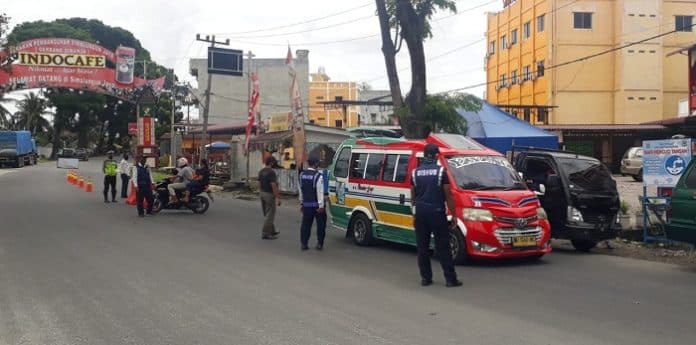 dicegat_di_pos_perbatasan_suhu_tubuh_tinggi_seorang_warga_simalungun_gagal_ke_pasar_horas_siantar