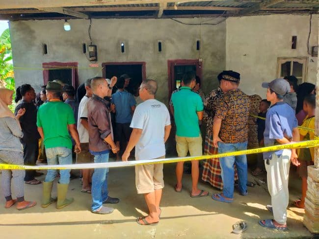 diduga_depresi_pria_di_simalungun_gantung_diri