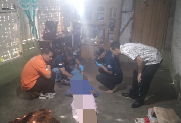 diduga_frustasi_penyakit_tak_kunjung_sembuh_wanita_paruh_baya_tewas_gantung_diri_di_sergai