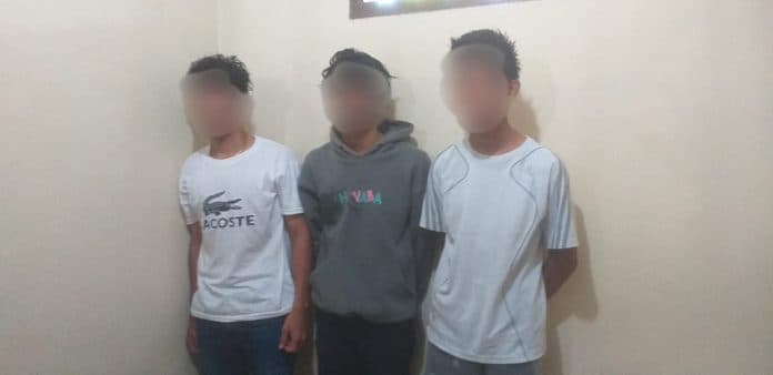 diduga_hendak_cabuli_siswi_sma_di_rumah_kosong_5_remaja_diboyong_ke_polres_dairi