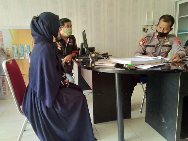 diduga_hina_perangkat_desa_adik_kades_pakam_dilaporkan_ke_polisi