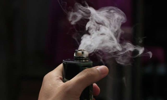 diduga_karacunan_vape_anak_berusia_dua_tahun_dilarikan_ke_rumah_sakit
