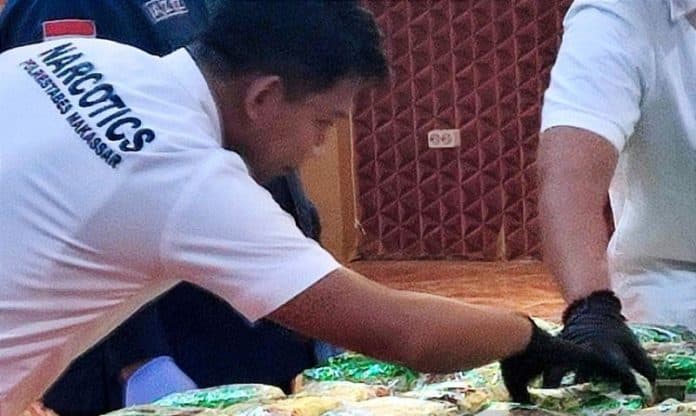 diduga_pakai_narkoba_anggota_dprd_ini_diboyong_polisi