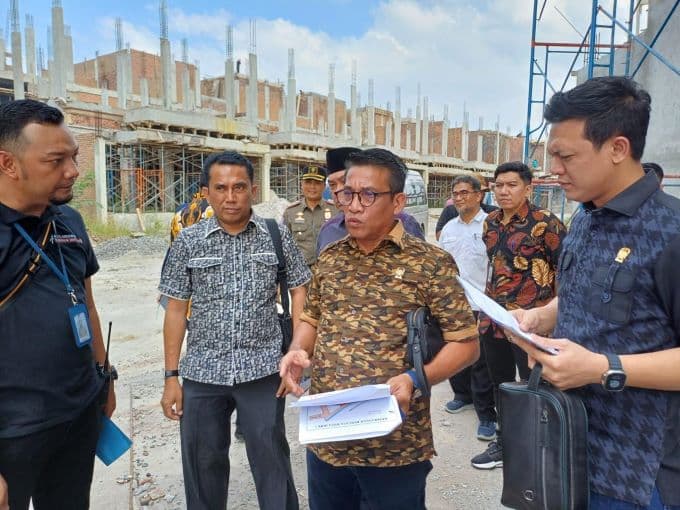 diduga_tak_sesuai_izin_komisi_iv_dprd_medan_sidak_ke_polonia_garden