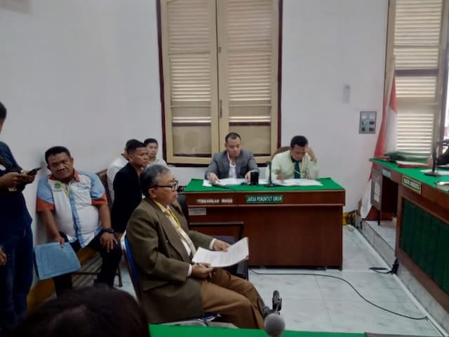 dihadirkan_di_sidang_gugatan_pt_jbi_ahli_hukum_perdata_sebut_hgb_tergugat_cacat