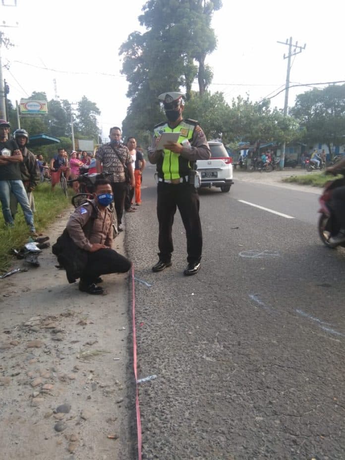 dihantam_truk_pemuda_asal_medan_meregang_nyawa_di_jalan_asahan