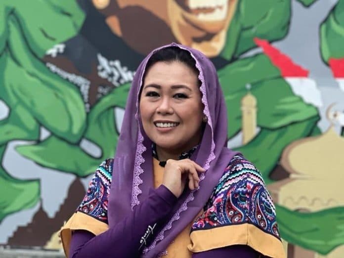 dikaitkan_dengan_cawapres_yenny_wahid_angkat_bicara
