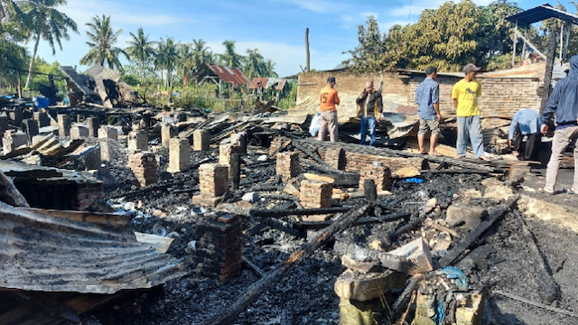 dilalap_si_jago_merah_7_rumah_terbakar_di_batu_bara