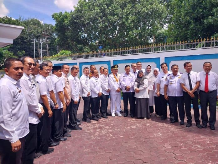 dilantik_pj_wali_kota_padangsidempuan_timur_siap_jalankan_amanah_pj_gubernur