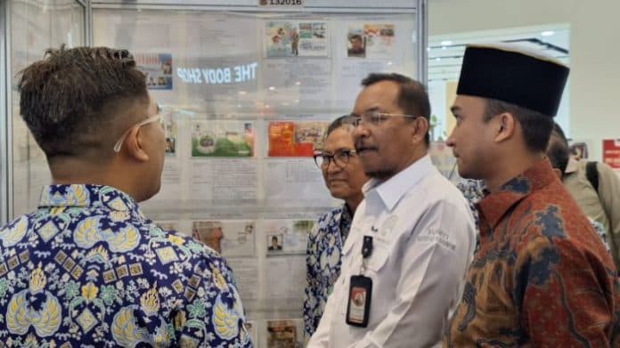 dinas_kominfo_sumut_apresiasi_pameran_filateli_2024_medan