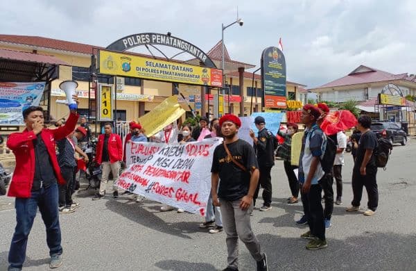 dinilai_tak_becus_berantas_narkoba_kapolres_pematangsiantar_diminta_mundur