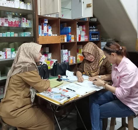 dinkes_medan_lakukan_pengawasan_terhadap_apotek_toko_obat_dan_puskesmas