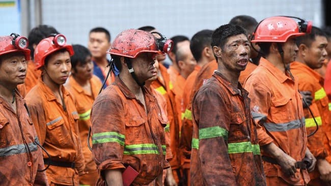 dipaksa_memilih_lelah_atau_menganggur_berikut_fakta_pekerja_muda_full_time_di_china_memakan_kepahitan