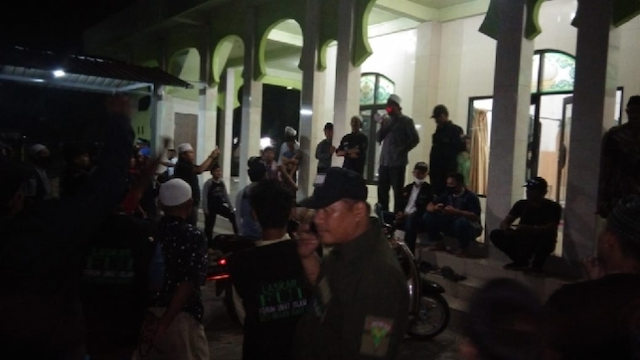 dipaksa_tutup_pemilik_lapo_tuak_dan_laskar_fui_nyaris_adu_jotos