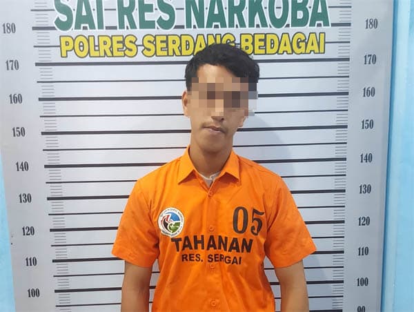 dipancing_polisi_transaksi_ekstasi_pria_asal_deli_serdang_ditangkap_di_sergai
