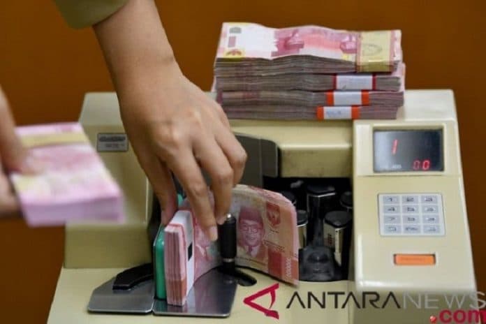 dipastikan_presiden_menteri_dan_anggota_dpr_tak_dapat_thr
