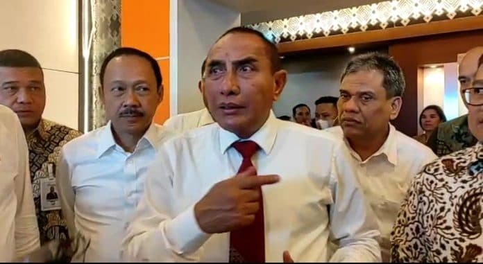 diperiksa_inspektorat_dan_ojk_direktur_bank_sumut_dinonaktifkan_sementara