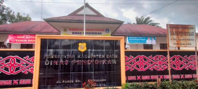 diperiksa_polisi_terkait_dana_bos_sejumlah_kepsek_di_dairi_ngaku_tidak_nyaman