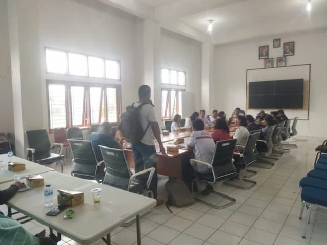disbudpar_sosialisasikan_tempat_tribun_penonton_f1h2o_dan_umkm_kepada_warga