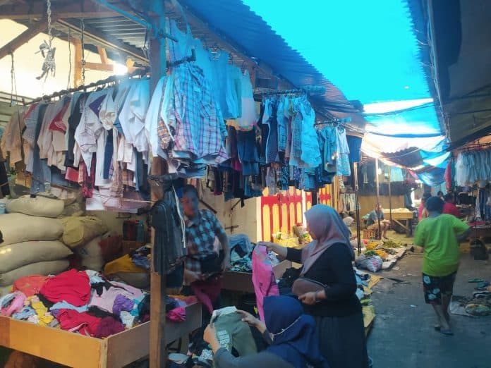 diskop_siantar_imbau_pedagang_pakaian_bekas_beralih_ke_usaha_lain