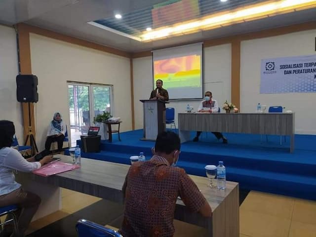 disnaker_sosialisasikan_regulasi_ketenagakerjaan_di_perdagangan