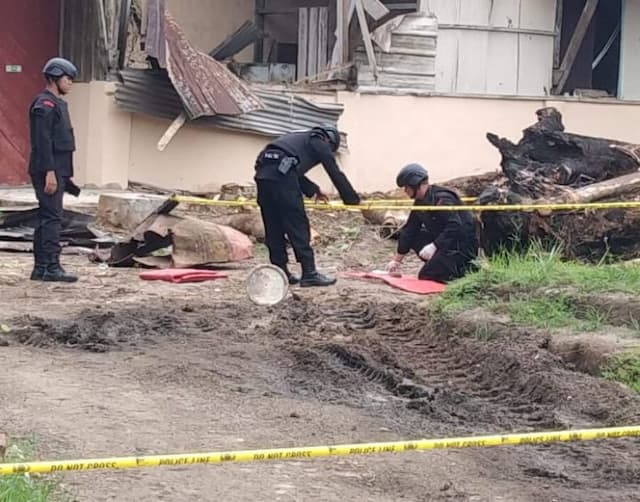 ditemukan_di_drum_berisi_pasir_granat_aktif_jenis_mk5_dimusnahkan_di_sergai