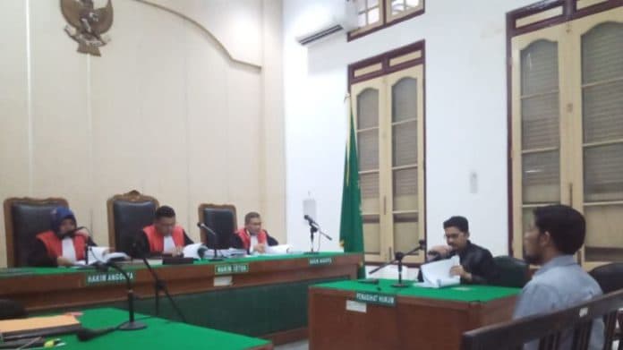 dituntut_20_tahun_penjara_dan_bayar_up_rp17_miliar_rekanan_dinkes_sumut_juga_minta_dibebaskan