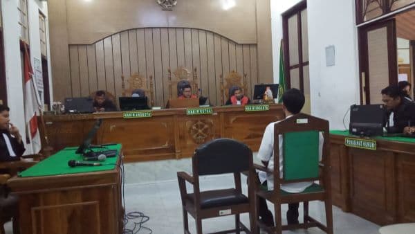 divonis_10_tahun_penjara_rekanan_mantan_kadinkes_sumut_robby_memilih_pikir_pikir