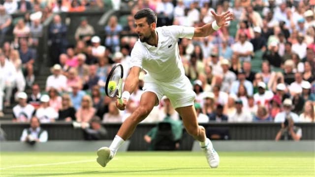 djokovic_melaju_ke_semifinal_wimbledon_usai_tekuk_rublev