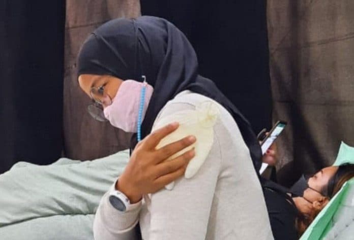 dokter_ingatkan_jangan_ikut_vaksinasi_jika_tubuh_tidak_fit