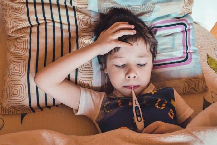 dokter_ingatkan_orang_tua_jangan_panik_saat_temukan_gejala_awal_hepatitis_pada_anak