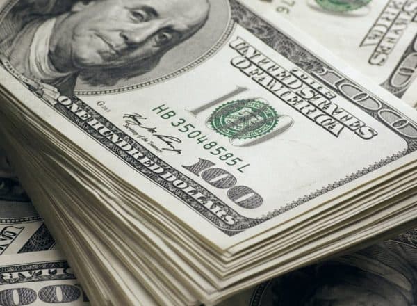 dolar_as_kini_di_kisaran_paruh_tengah_106_yen