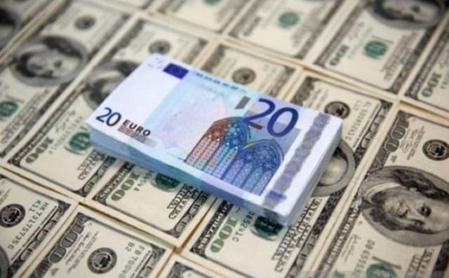 dolar_as_terus_melemah_investor_makin_khawatir