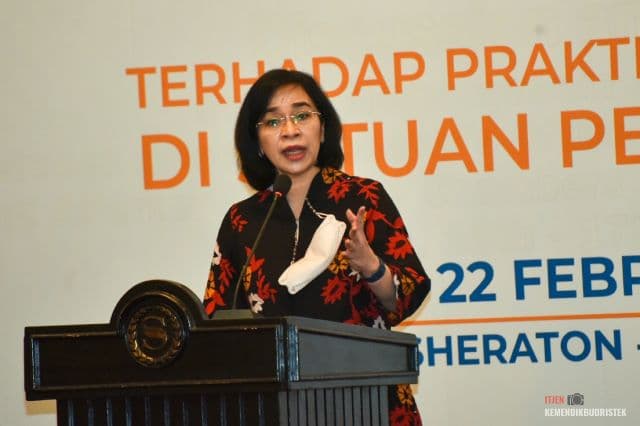 dpr_ri_manipulasi_data_ppdb_merupakan_tindakan_pidana