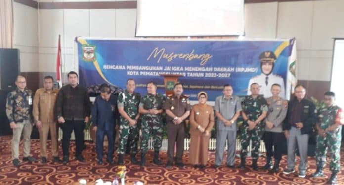 dprd_minta_pemko_kurangi_jumlah_masyarakat_miskin_dan_pengangguran_di_siantar