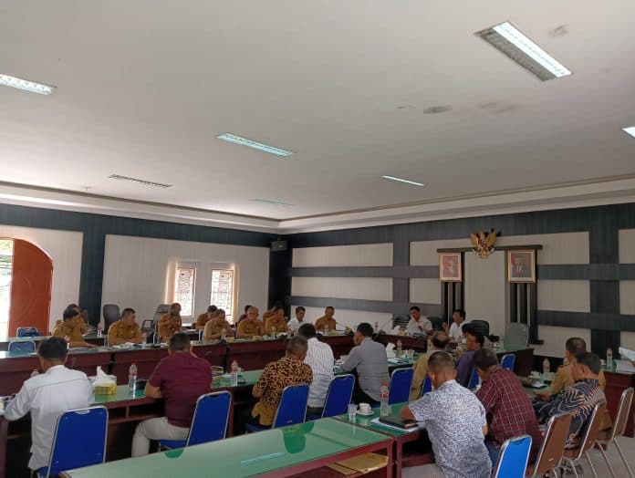 dprd_sepakati_evaluasi_gubernur_atas_apbd_simalungun_tahun_anggaran_2023
