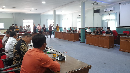 dprd_siantar_belum_tentukan_sikap_soal_kekerasan_terhadap_masyarakat_gurilla