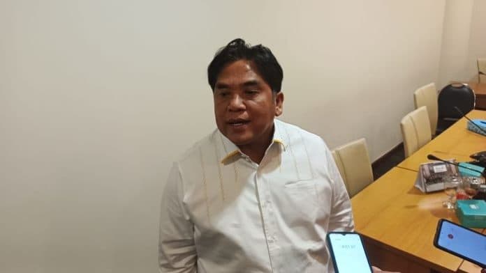 dprd_sumut_beri_sinyal_sman_8_medan_batalkan_siswinya_tinggal_kelas