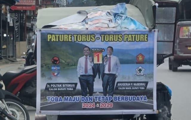 dprd_toba_petahana_curi_start_pakai_slogan_yang_sama_waktu_menjabat_dan_kampanye
