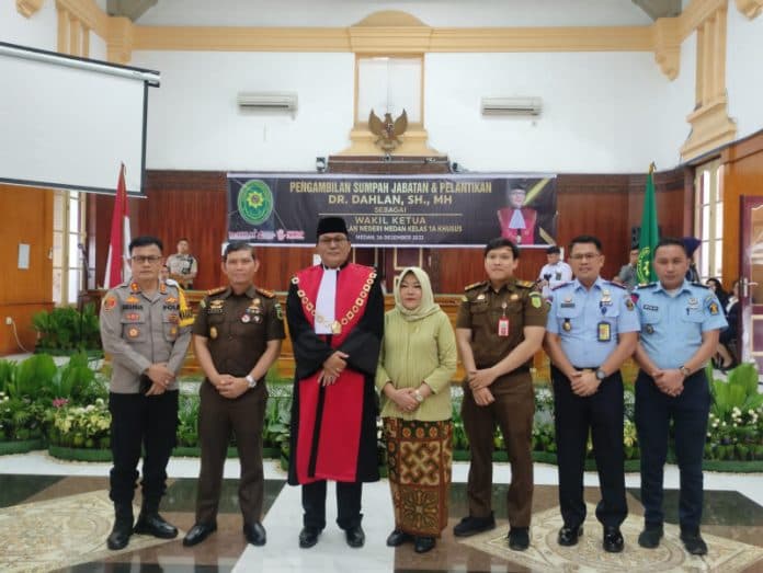 dr_dahlan_dilantik_sebagai_wakil_ketua_pn_medan