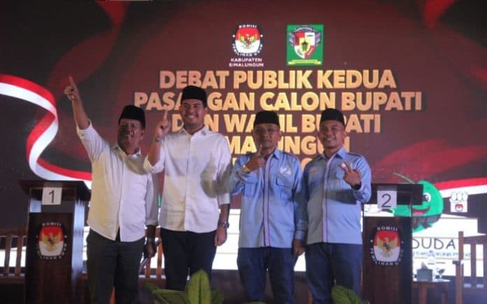 dua_paslon_bupati_simalungun_sampaikan_closing_statement_seusai_debat