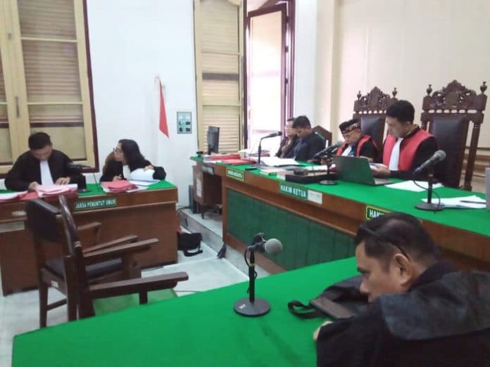 dua_pencuri_arus_listrik_untuk_bitcoin_di_medan_divonis_55_tahun_penjara_jaksa_banding