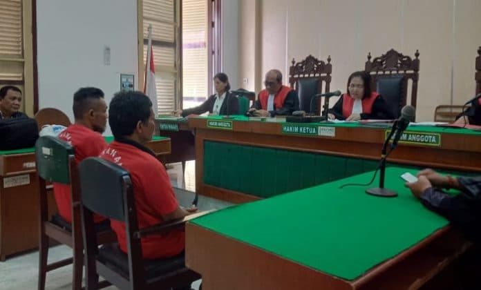 dua_terdakwa_perdagangan_lutung_dan_kukang_api_dihukum_3_tahun_penjara