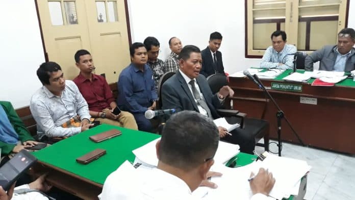 dua_tersangka_kasus_dugaan_korupsi_dbh_pbb_labusel_ajukan_prapid_ke_pn_medan
