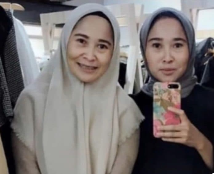 dua_wanita_kembar_tersangka_penipuan_iphone_senilai_rp35_m_ditangkap_polisi